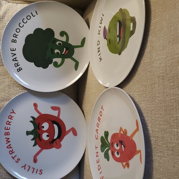 Playful Friends 4 pc Kids Plates - Picture 1 of 6